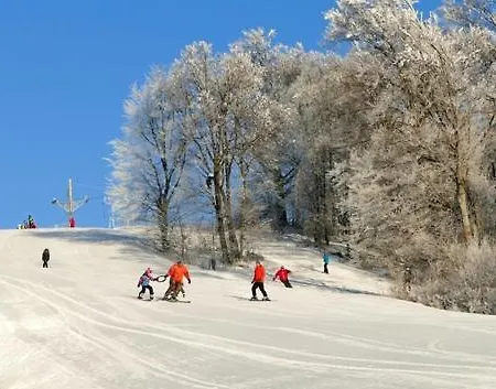 Bezovec*** * Nova Lehota